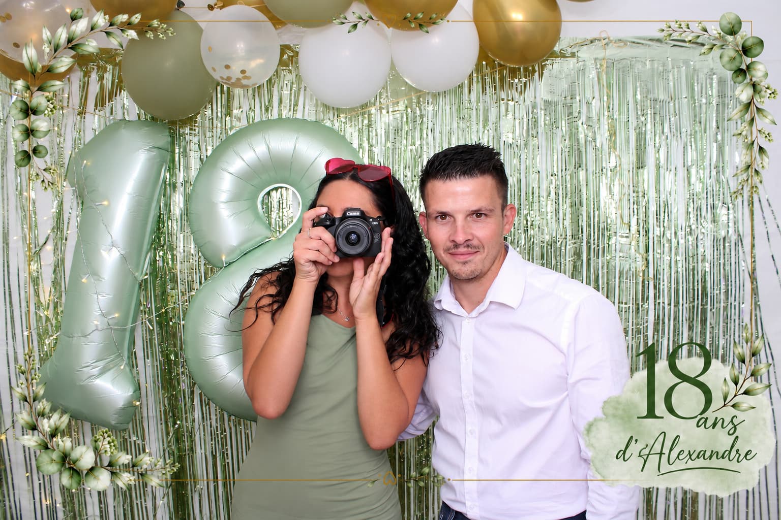 Photo prise avec notre photobooth équipé du flash externe à Auxerre
